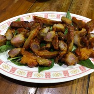 ส้มตำคิวทอง