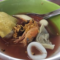 เมนูของร้าน เข้าเส้นก๋วยเตี๋ยวต้มยำ