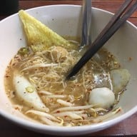 เมนูของร้าน เข้าเส้นก๋วยเตี๋ยวต้มยำ