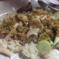 เมนูของร้าน ข้าวมันไก่ตอน ดินแดง