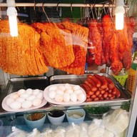 อ้วน ข้าวมันไก่ ถนนคู้บอน