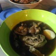 ก๋วยจั๊บไก่ตุ๋น ลุงสิทธิ์(ร้านเปิด24ชม.)