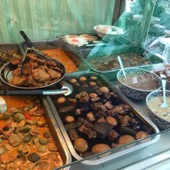 เฮียหงีข้าวราดแกงสันติธรรม Hiangee rice with curry, Santitham สันติธรรม