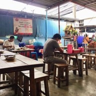 โต ข้าวมันไก่ตอน