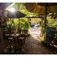 ร้านกาแฟ รื่นรมย์