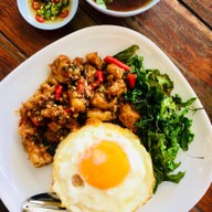 เมนูของร้าน กะเพราซะ - หลัง มข.