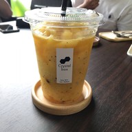 เมนูของร้าน Crystal Box Coffee & Wine Zone