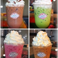 ร้านสะพานลอย อาหารและกาแฟสด