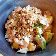 เมนูของร้าน Hunter Poke เดอะคอมมอนส์ ทองหล่อ