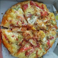 ลัค พิซซ่า ถนนพระทรง