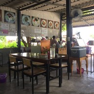 บรรยากาศ ป้าลักษณ์ ผัดไทกุ้งสด