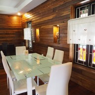 Kowmao Cafe & Restaurant