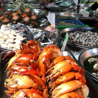 อ้อย&ปิ๋ว (กั้ง หอย ปูดอง เยาวราช)