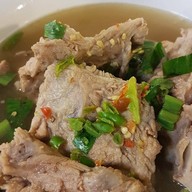 เล้งซุปเปอร์แซ่บซี้ด ตลาดรถไฟศรีนครินทร์