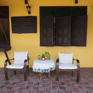 Kowmao Cafe & Restaurant