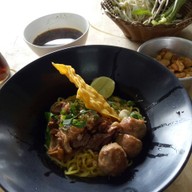 เมนูของร้าน ก๋วยเตี๋ยวเรือหางยาว ร้านก๋วยเตี๋ยวเรือหางยาว