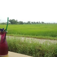 บรรยากาศ The Rasee Steak House and Bar