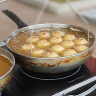 ขนมบ้านโกไข่ ปั๊มเชลล์แยกโรงแรมคามิโอ ระยอง