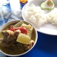 บะหมี่เกี๊ยว โหน่ง ชะชะช่า อยุธยา