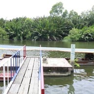 บรรยากาศ ตลาดน้ำพันท้ายนรสิงห์