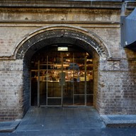 หน้าร้าน Mr. Wong