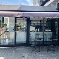 หน้าร้าน Black Gable Coffee Stand GB