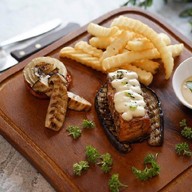 Atmosphere Bar & Bistro