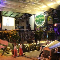 ล้านบ้านสน