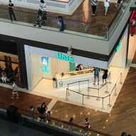 หน้าร้าน Yole Marina Bay Sand