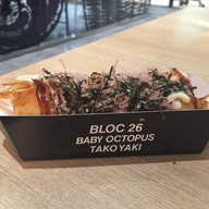 เมนูของร้าน Bloc 26th takoyaki bar and bistro ลาดปลาเค้า