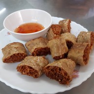 เมนูของร้าน ต้นเย็นตาโฟกุ้งทอด