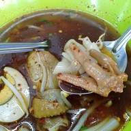 เมนูของร้าน ก๋วยจั๊บไก่ตุ๋น ลุงสิทธิ์(ร้านเปิด24ชม.)