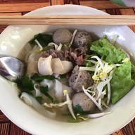 เมนูของร้าน ก๋วยเตี๋ยวป้าน้อย