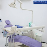 Smile gallery dental clinic อุดมสุข