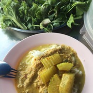 ขนมจีนไก่ทอดโก้แว่น วิลล่า 2