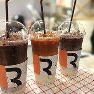 เมนูของร้าน PLAY CAFE  สยามพารากอน