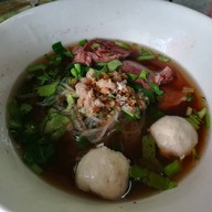 เมนูของร้าน บ้านก๋วยเตี๋ยวแม่จงกล