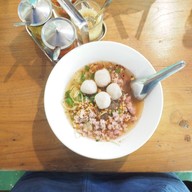 Neighborhood Cafe ดั้งเดิม