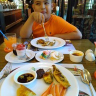 Xanadu restaurant @The Sez Hotel