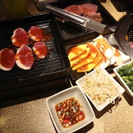 Seiniku-ten ทองหล่อ