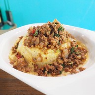 Neighborhood Cafe ดั้งเดิม