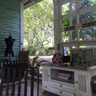 Praw & Plean Green House