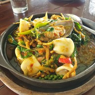 ครัวคุณกุ้งแพริมน้ำ อ่างทอง