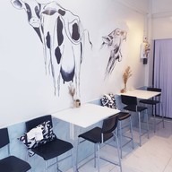 Ohhoo Cafe’ and Hideout สาขาแรก ชลบุรี