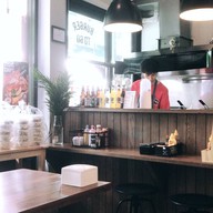 บรรยากาศ Paper Butter Stand A - One Ari