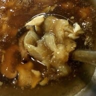 เมนูของร้าน เจ๊นา หูฉลาม เจ้าเก่ากรมศุล คลองเตย