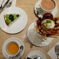 La Soeur Aux Bacchanales