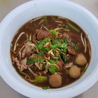เมนูของร้าน ก๋วยเตี๋ยวลุงหนั่น รัชดาภิเษกซอย18