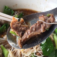 ก๋วยเตี๋ยวเรือ อยุธยา