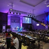 บรรยากาศ The Cavalry Club
